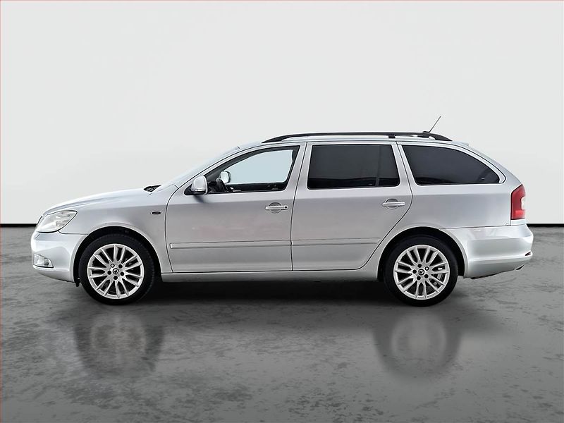 Škoda Octavia (2012) Laurin&Klement 2.0 TDI - fotka 3 z 23