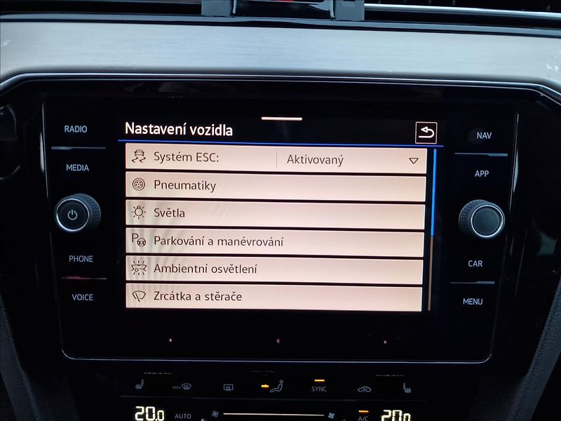 Volkswagen Passat 2.0TDI 147kW 4MOT DSG Eleg. - fotka 30 z 50