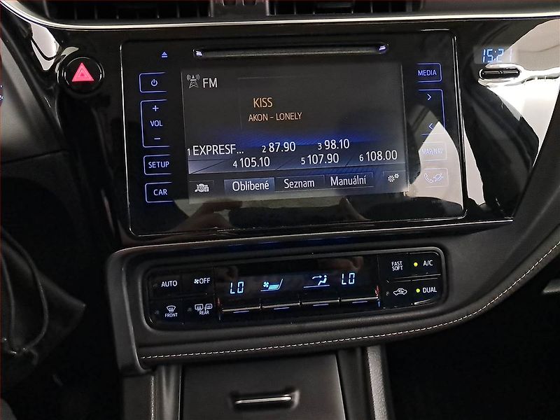Toyota Corolla (2018) 1.6 Valvematic, Tempomat - fotka 12 z 20