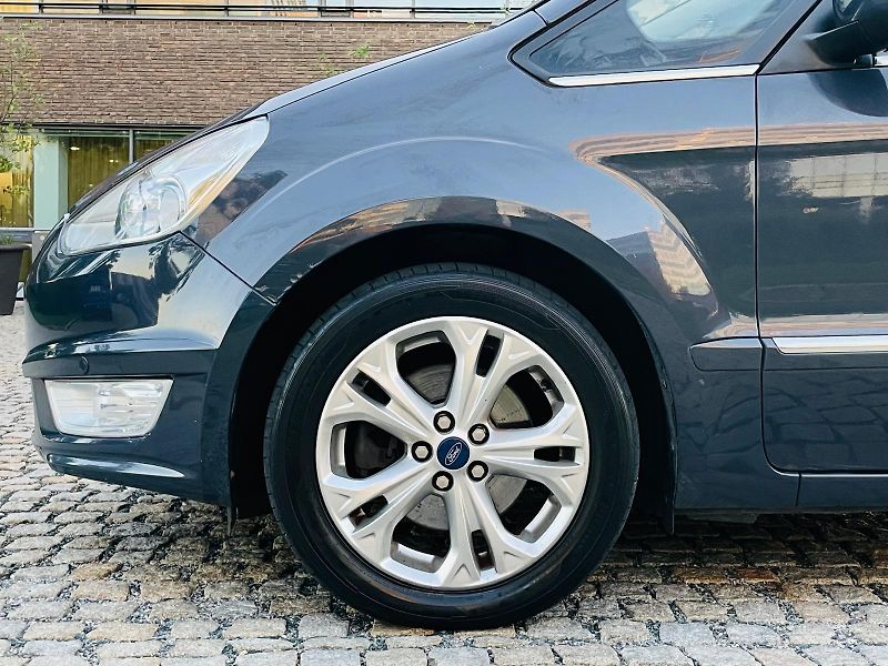 Ford Galaxy 2.0TDCi MAN 7MÍST KAMERA TAŽNÉ - fotka 45 z 45