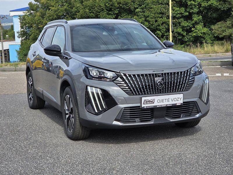 Peugeot 2008 (2024) ALLURE elektromotor 100kW/136 - fotka 7 z 29