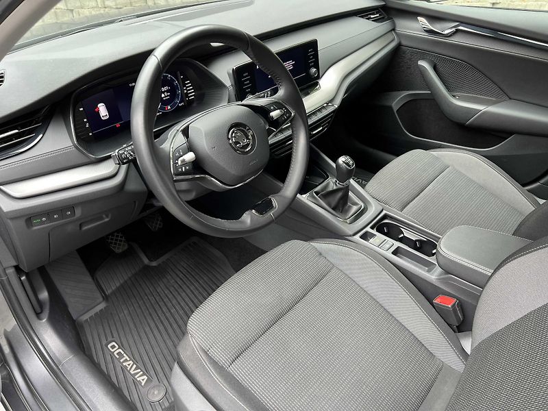 Škoda Octavia combi 2.0 TDi 85 kW - fotka 9 z 17