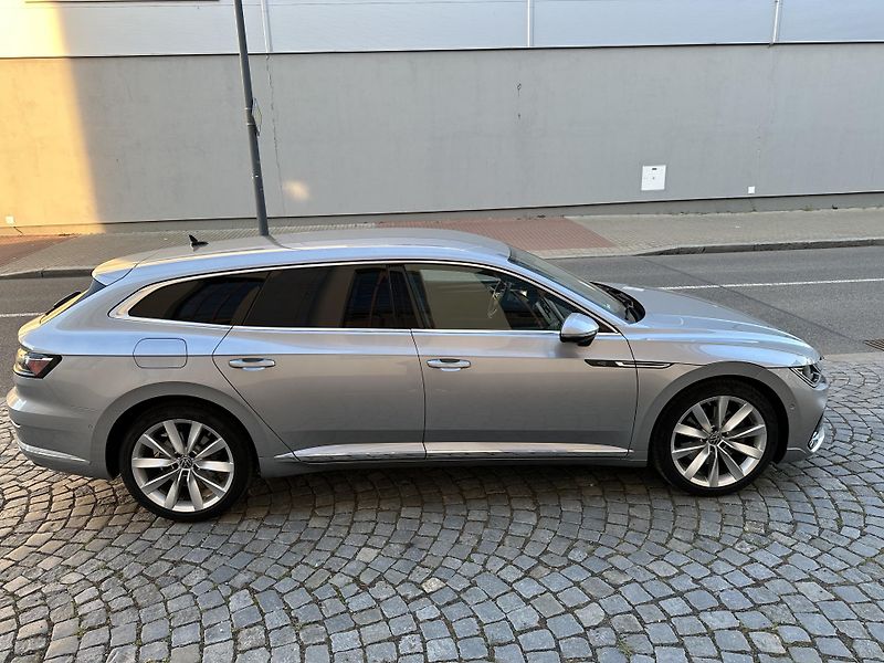 Volkswagen Arteon 2,0 TSI 206 KW R Line kam.360 - fotka 13 z 24