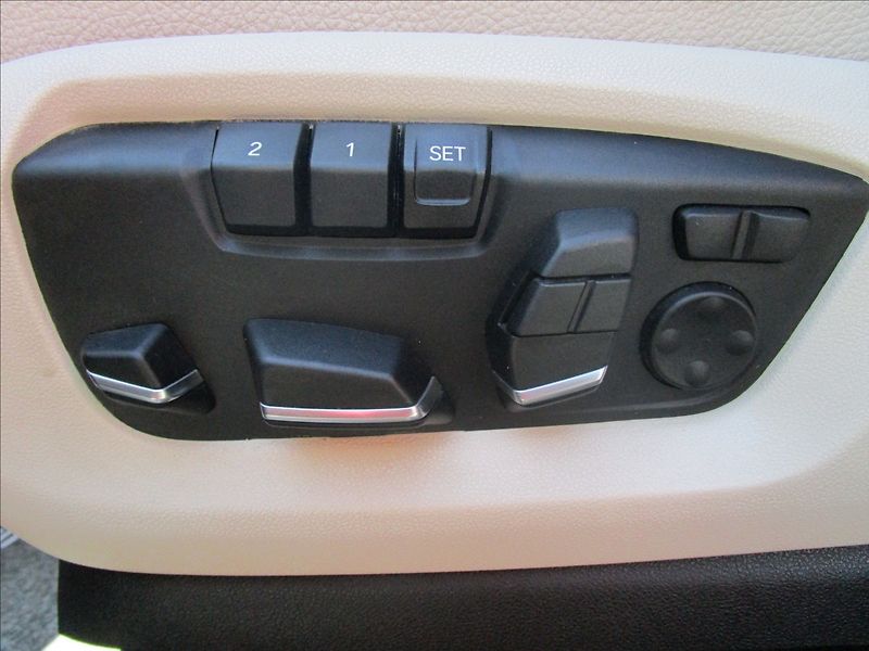 BMW X5 xDrive 30d M-Paket  ČR - fotka 22 z 70