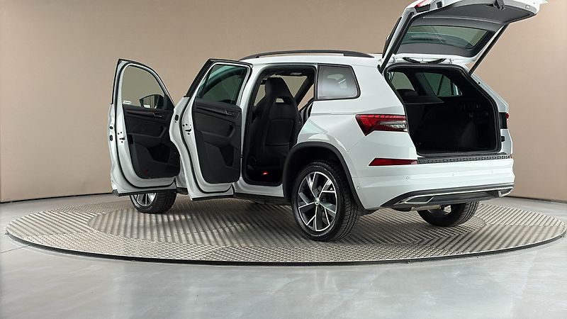 Škoda Kodiaq 2.0 TDI DSG 4x4 Sportline - fotka 7 z 30