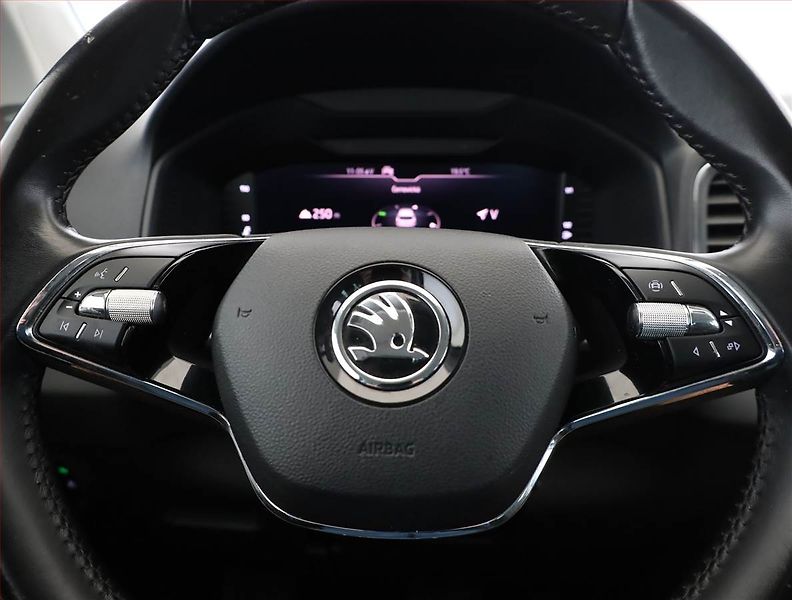 Škoda Karoq (2021) Style 2.0 TDI, Automat - fotka 8 z 18