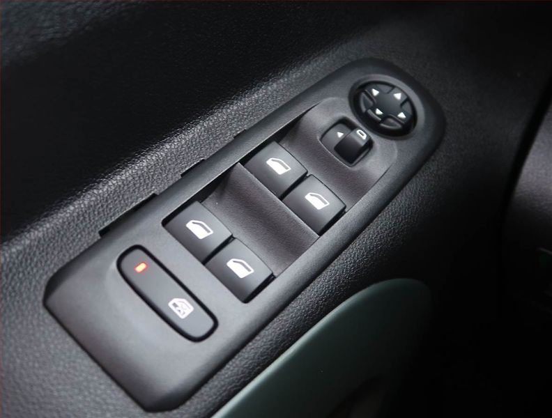 Citroën Berlingo (2020) Maxi Feel 1.5 BlueHDi, 5Míst - fotka 15 z 16