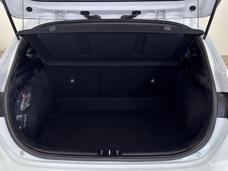Kia Ceed Hatchback - fotka 10 z 29