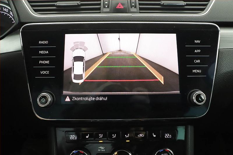 Škoda Superb (2018) 1.6 TDI, Automat, Kůže, Navi - fotka 14 z 20