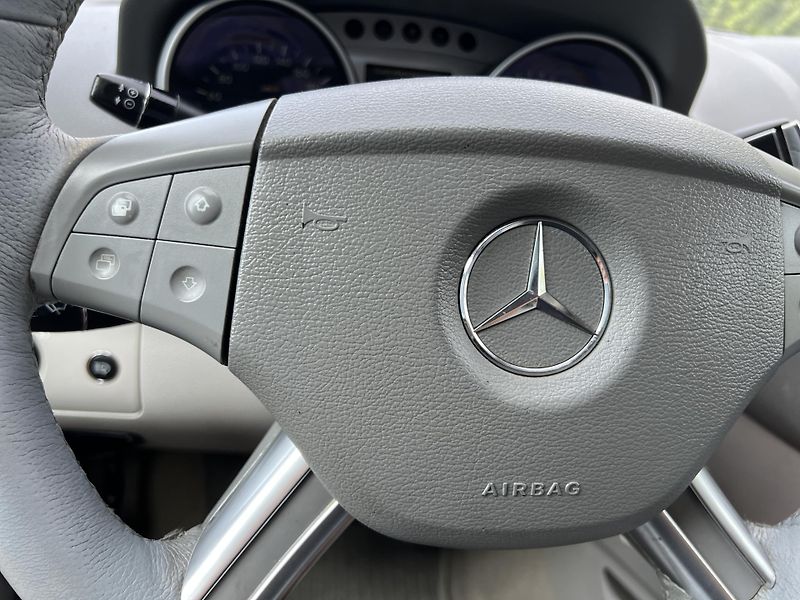 Mercedes-Benz Třídy M ML 320CDi AMG PAKET AUTOMAT - fotka 15 z 47