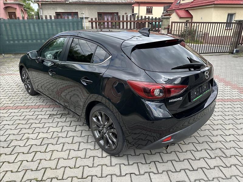 Mazda 3 2,0 121kw G165 TOP - fotka 7 z 21