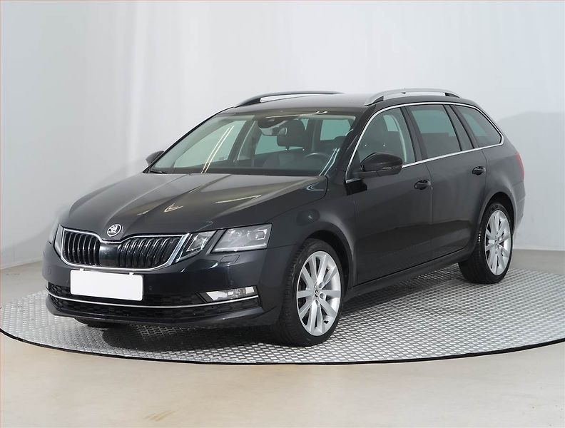 Škoda Octavia (2018) Style Plus 2.0 TDI, Automat - fotka 2 z 18