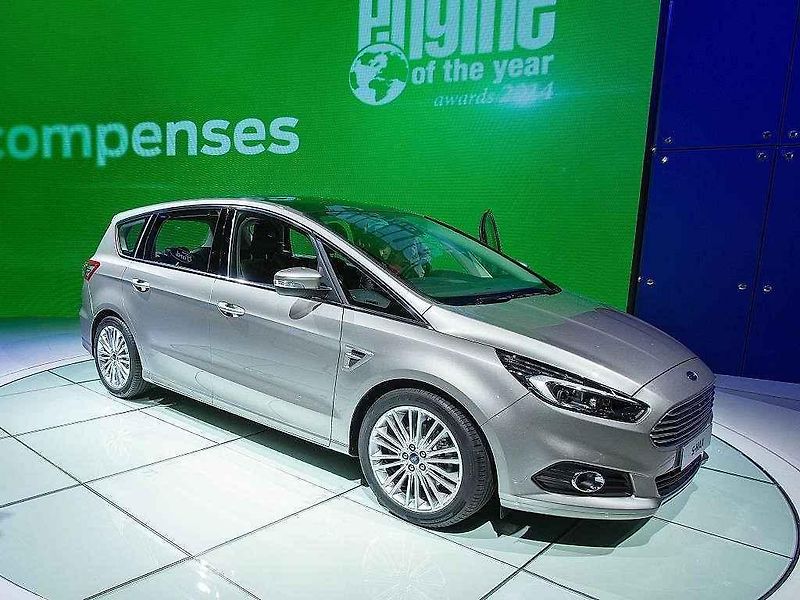 Nový Ford S-MAX.