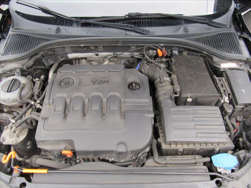 Škoda Octavia 2,0 TDI 110kW DSG Combi - fotka 31 z 31