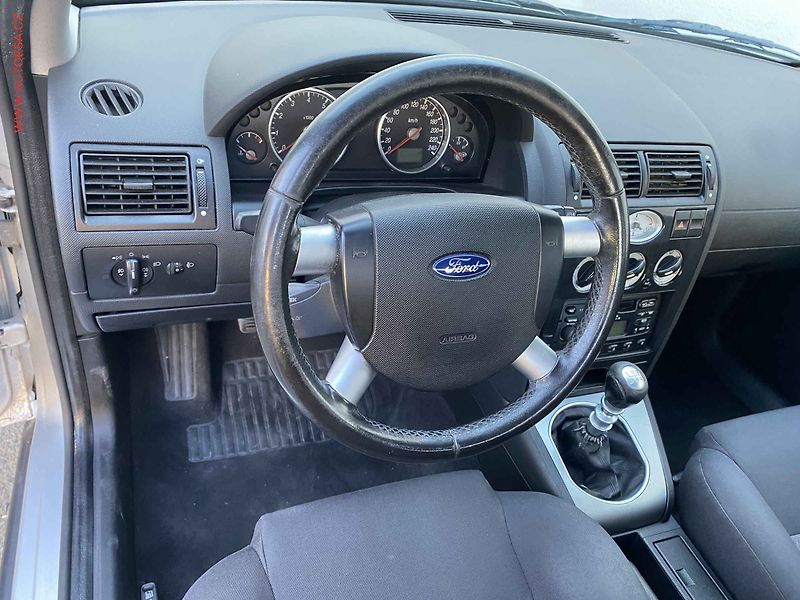 Ford Mondeo (2002) 1.8 i, AC - fotka 13 z 15