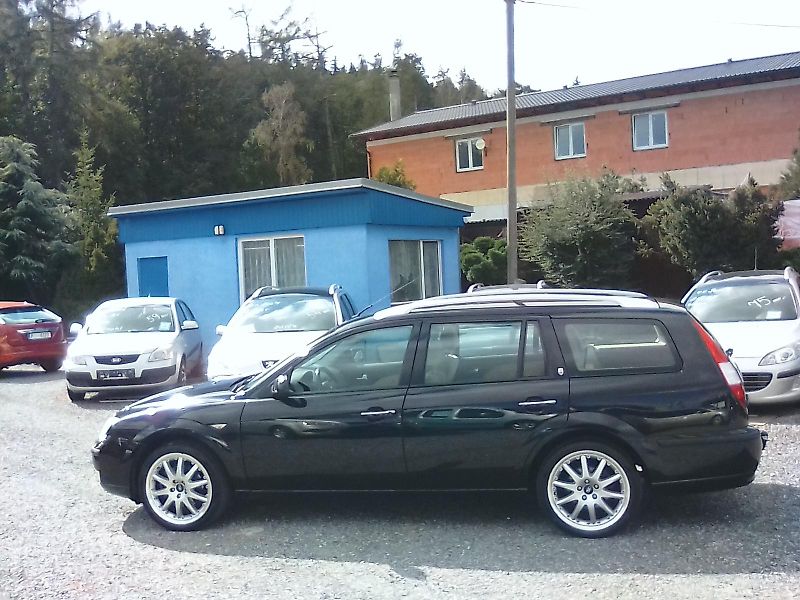 Ford Mondeo (2007) 1.8i 16V Ghia , závěs - fotka 8 z 35