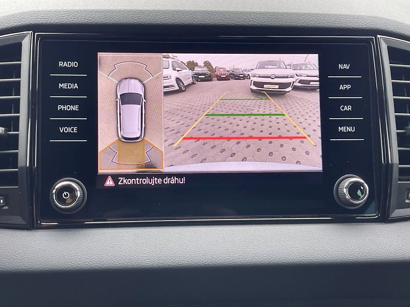 Škoda Karoq (2026) 1.5 TSI 110 kW DSG SportLine - fotka 17 z 35