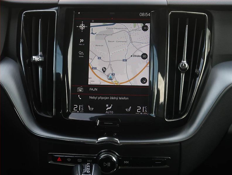 Volvo XC60 (2018) Momentum D4 AWD, 4X4,Automat - fotka 12 z 23