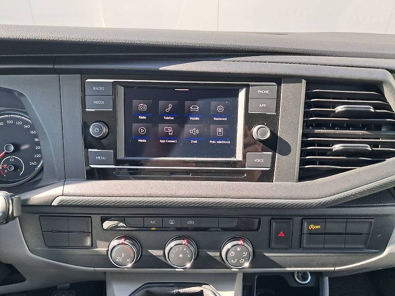 Volkswagen Transporter (2023) 6.1 Kombi 2.0 TDI TDI / 110 KW - fotka 11 z 22