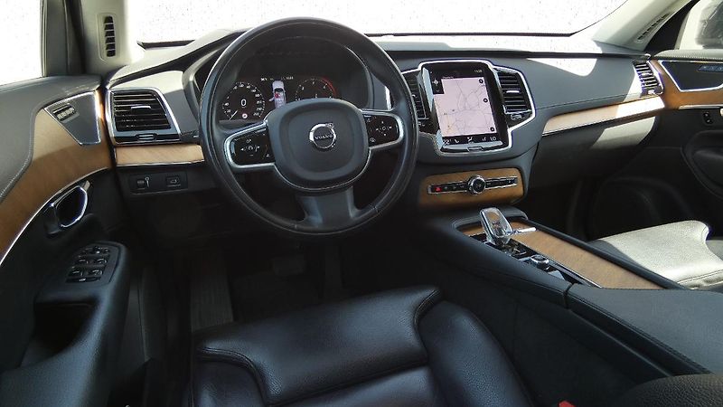 Volvo XC90 B5 AWD Drive-E mHEV aut. Inscr - fotka 5 z 25