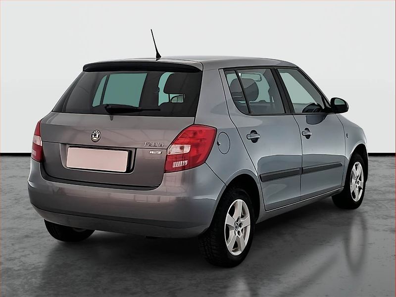 Škoda Fabia (2012) 1.2 TSI, po STK, zamluveno - fotka 5 z 16