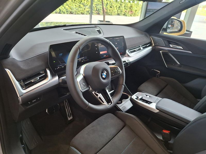 BMW X1 xDrive20d M-Sport - fotka 8 z 22