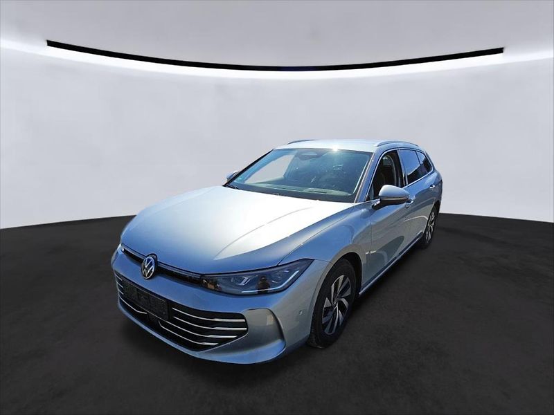 Volkswagen Passat 2,0 TDI IQ-LIGHT KAMERA 360 - fotka 2 z 11