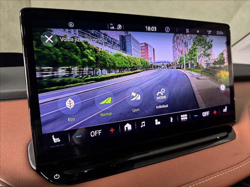 Škoda Enyaq 80 LED Matrix Assist Tepelko - fotka 33 z 50