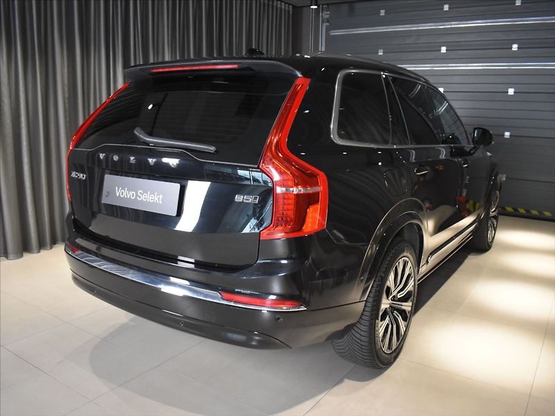 Volvo XC90 2,0 B5 AWD PLUS - fotka 4 z 26