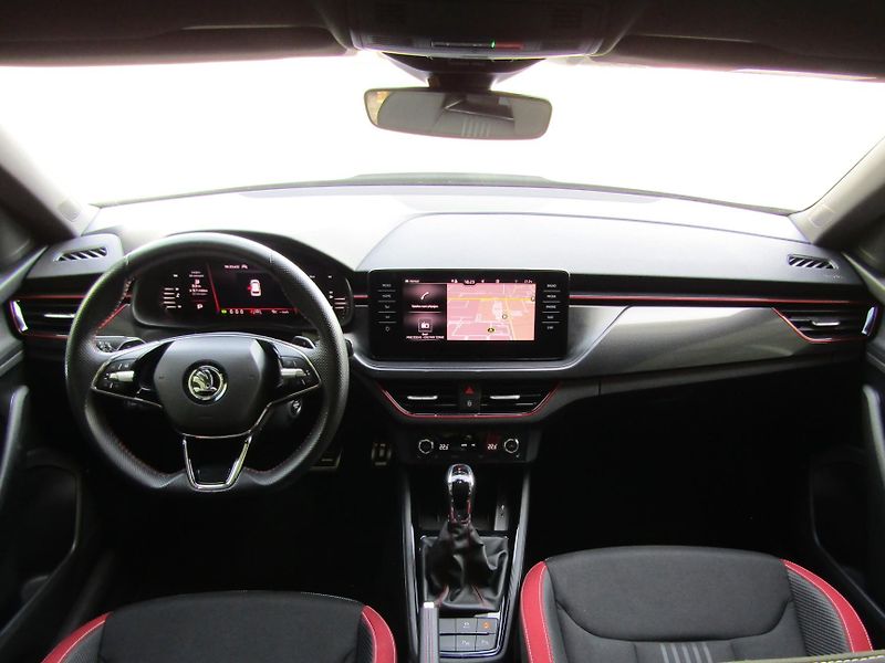 Škoda Kamiq Monte Carlo 1.5 TSI /110kW 7st - fotka 16 z 30