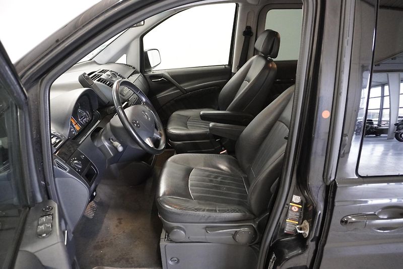 Mercedes-Benz Viano (2014) 3.0 CDi 165 kW LONG 8 MÍST - fotka 15 z 35