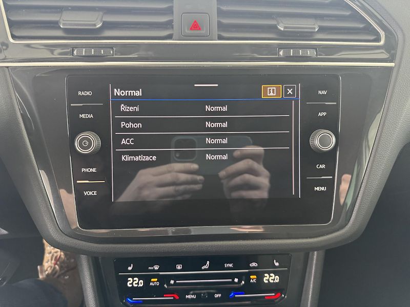 Volkswagen Tiguan (2023) 2,0TDi DSG REZERVACE - fotka 34 z 38