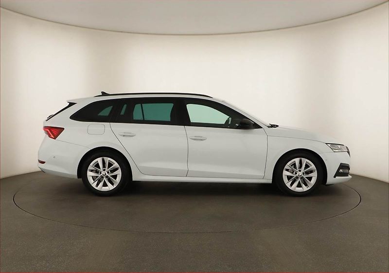 Škoda Octavia (2022) Style 2.0 TDI, Automat, ČR - fotka 6 z 17
