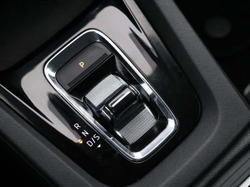 Škoda Octavia 2.0 TDI 110kW DSG Matrix DPH - fotka 29 z 38