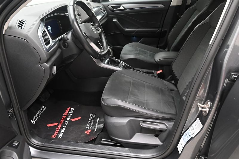Volkswagen T-Roc 2,0 TDI 110kW DSG Style Záruka - fotka 13 z 31