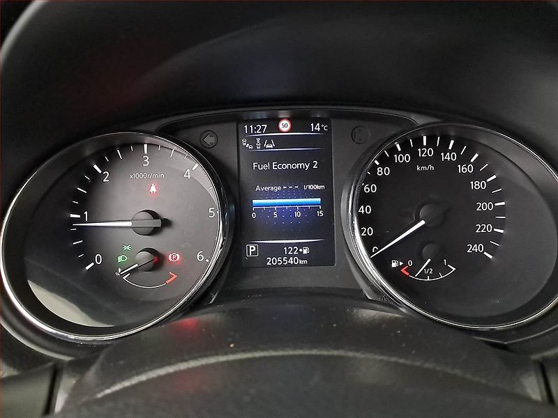 Nissan Qashqai (2015) 1.6 dCi, Automat, Kůže, Navi - fotka 11 z 19