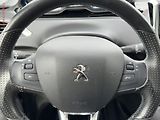 Peugeot 2008 (2019) 1.2PT, Crossway, navi, panor - náhled 12