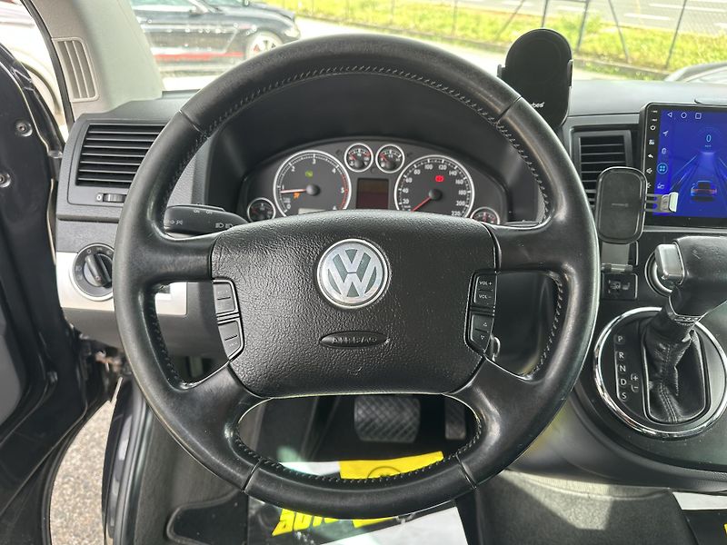 Volkswagen Multivan (2007) Volkswagen Multivan 2007 - fotka 16 z 16