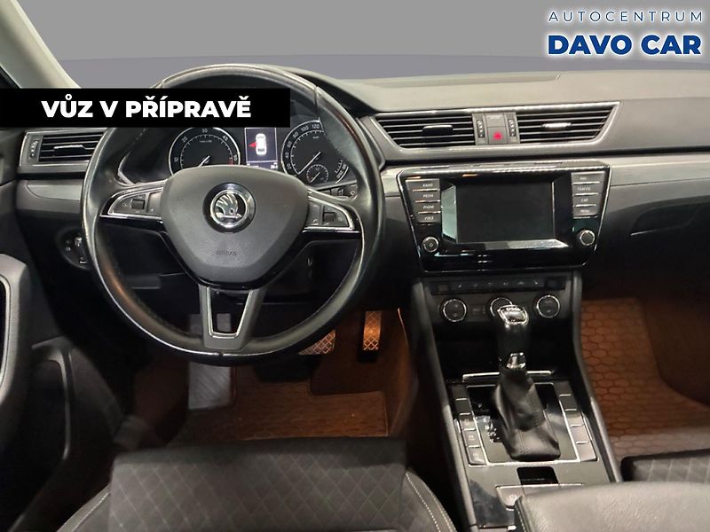 Škoda Superb 2,0 TDI 140kW Style DSG - fotka 5 z 12