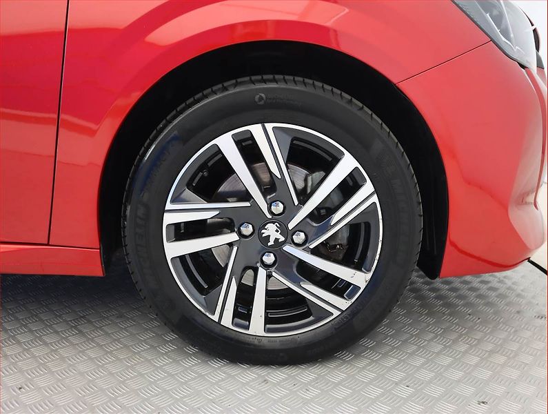 Peugeot 208 (2020) 1.2 PureTech, Automat, Kůže - fotka 15 z 20