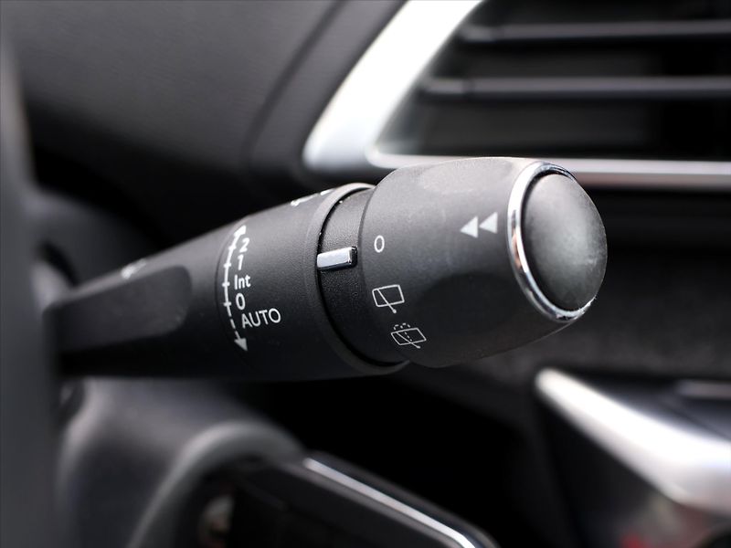 Peugeot 3008 1,5 HDi 96kW Allure CZ - fotka 19 z 31