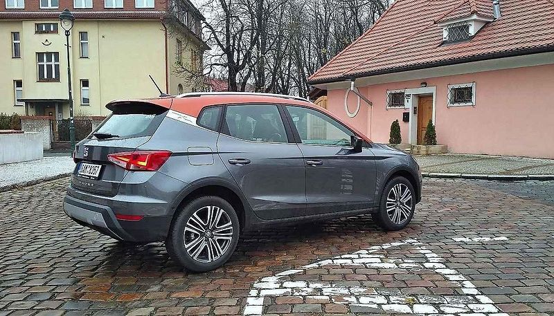 Seat Arona.