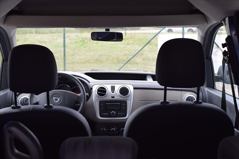 Dacia Dokker 1,2 i 85KW NÍZKÉ KM PO SERVISE - fotka 27 z 47