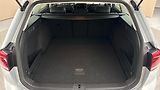Volkswagen Passat 2.0 TDI DSG Elegance Variant - náhled 17