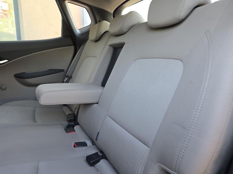 Hyundai ix20 1.6-AUTOMAT-1MAJITEL-92KW - fotka 33 z 35