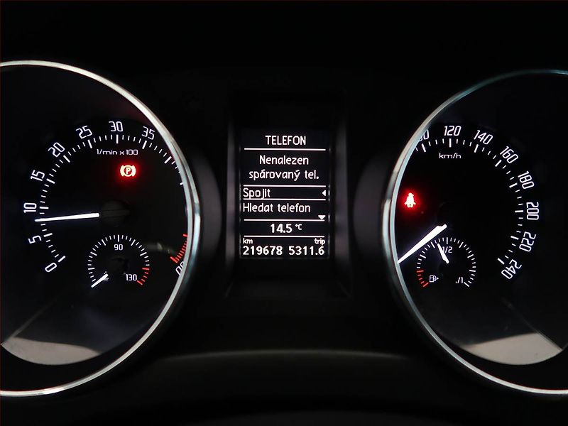 Škoda Yeti (2011) 2.0 TDI, Serv.kniha, Tempomat - fotka 11 z 12