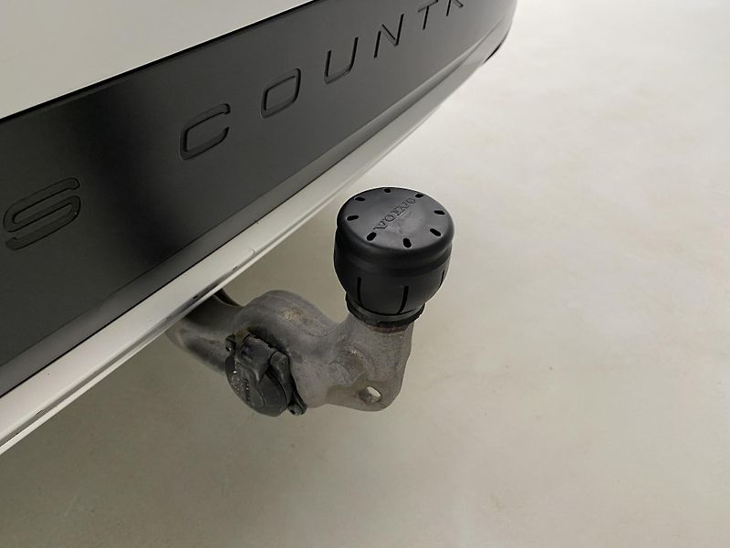Volvo V90 CC T5 AWD MOMENTUM REZERVACE - fotka 32 z 46
