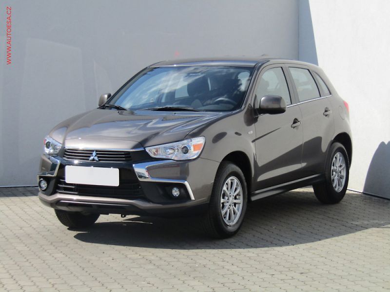 Mitsubishi ASX (2016) 1.6 Mivec, AC, temp, tažné - fotka 3 z 3