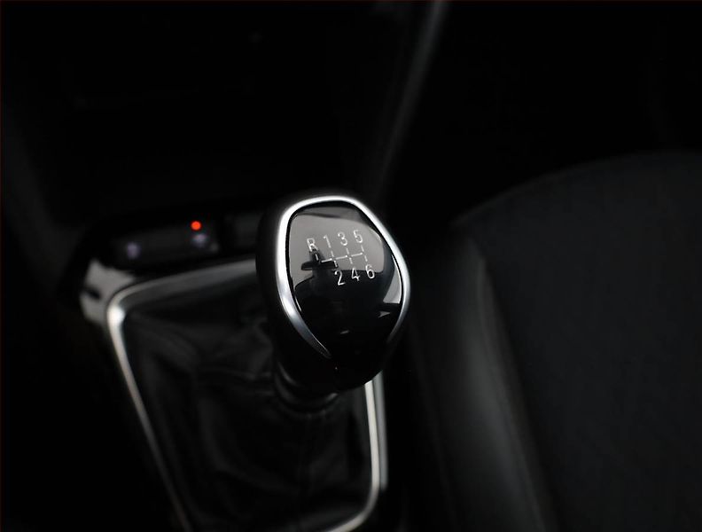Opel Corsa (2021) 1.2 Turbo, Serv.kniha - fotka 13 z 18