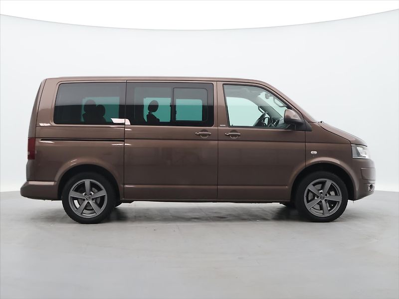 Volkswagen Multivan 2,0 TDI 4Motion DSG Comfortlin - fotka 8 z 28